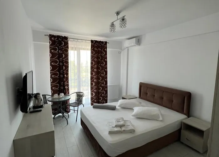 Luxury By Saray בית הארחה אפורי נורד